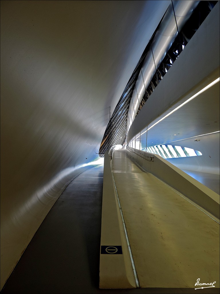 Foto: 130915-06 PABELLON PUENTE - Zaragoza (Aragón), España