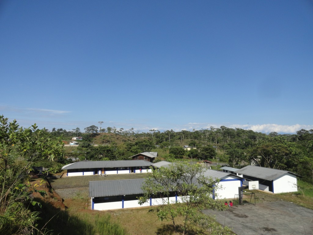 Foto: Colegio - Simón Bolívar (Mushullacta) (Pastaza), Ecuador