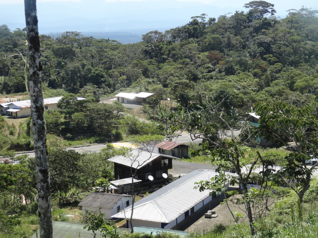 Foto: Colegio - Simón Bolívar (Mushullacta) (Pastaza), Ecuador