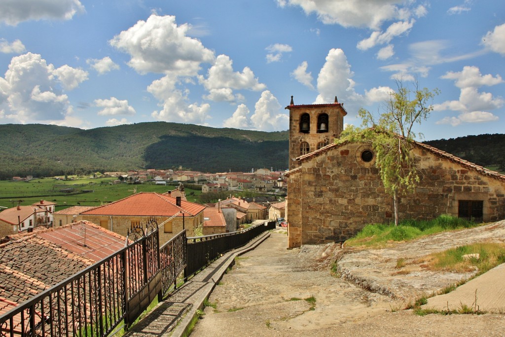 Foto: Centro histórico - Regumiel de la Sierra (Burgos), España