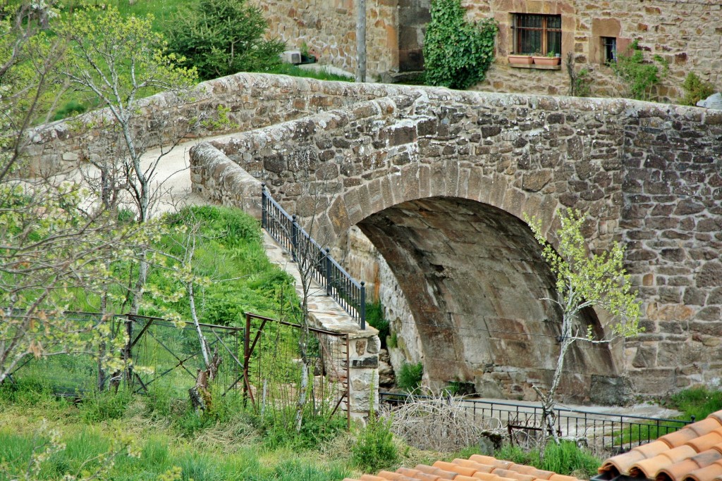 Foto: Puente medieval - Barbadillo de Herreros (Burgos), España