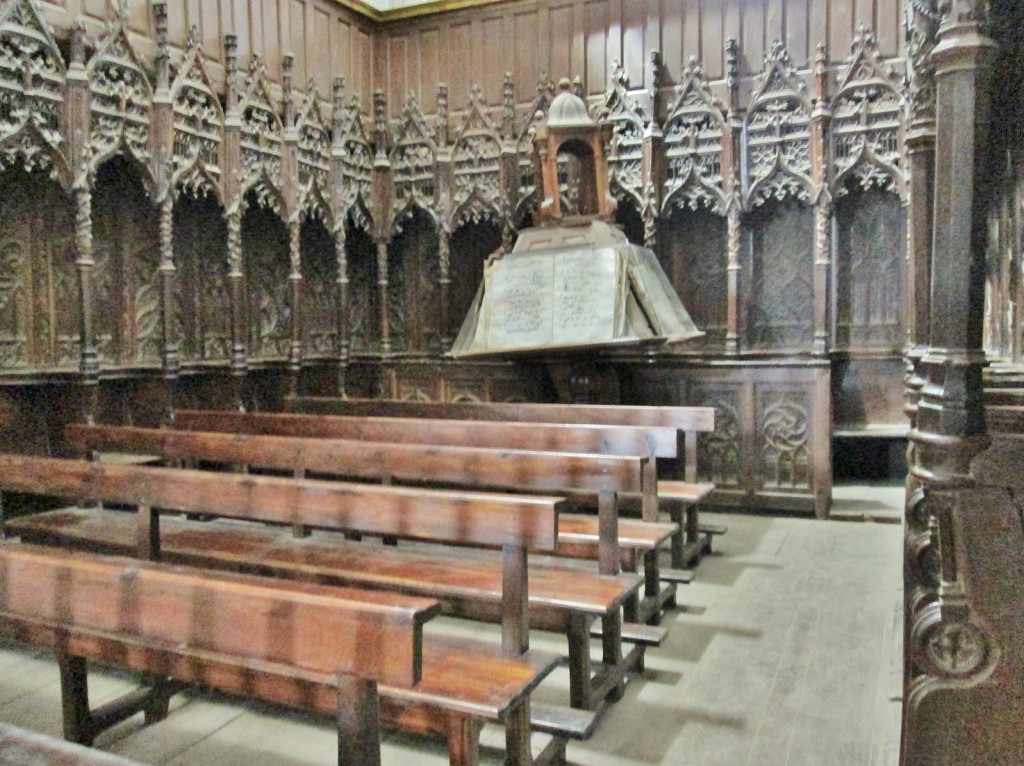 Foto: Colegiata - Santa María del Campo (Burgos), España