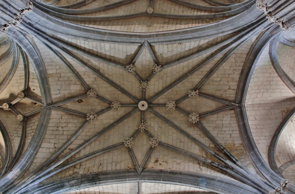 Foto: Colegiata - Santa María del Campo (Burgos), España