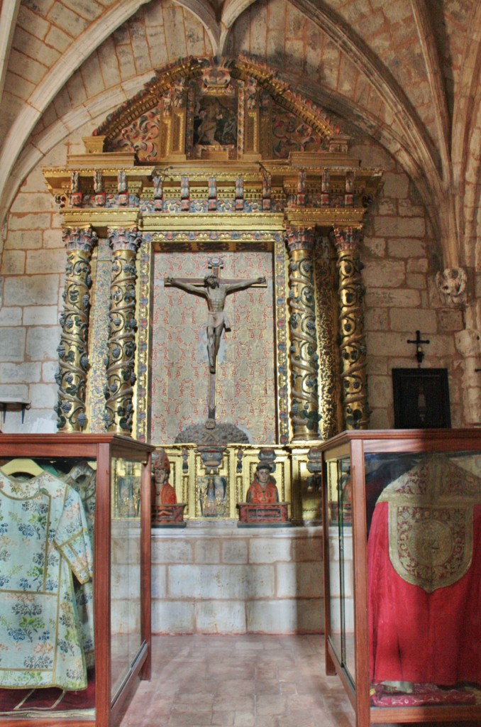 Foto: Colegiata - Santa María del Campo (Burgos), España