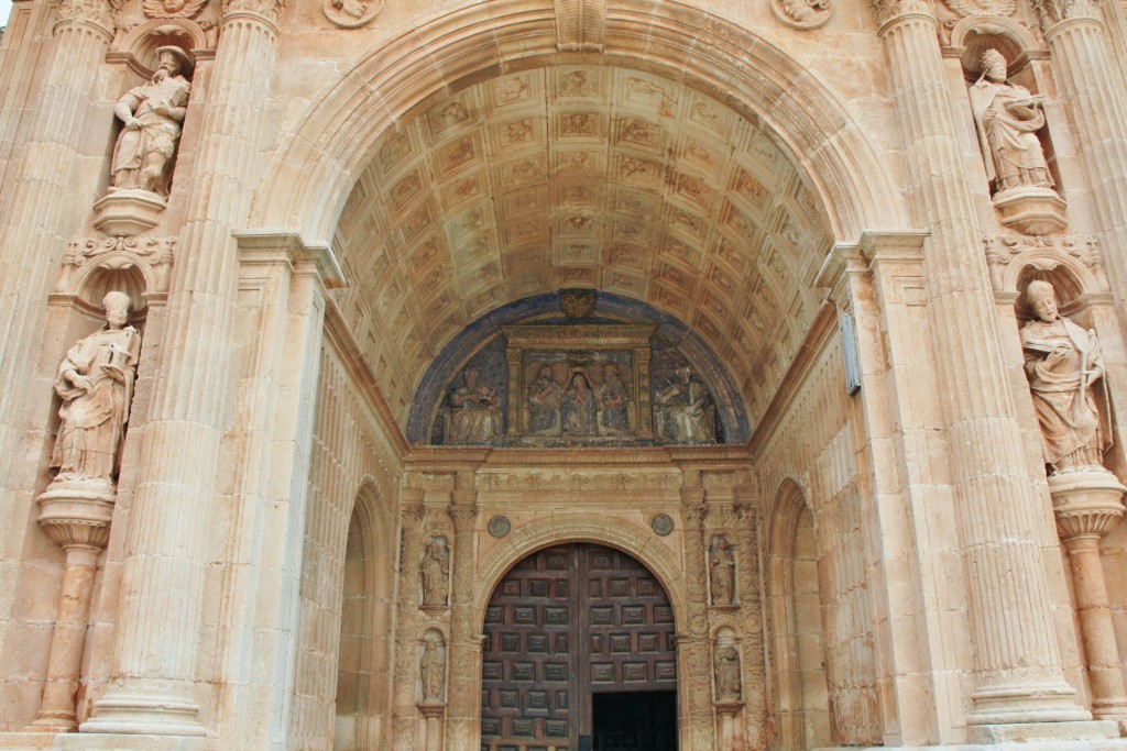 Foto: Colegiata - Santa María del Campo (Burgos), España