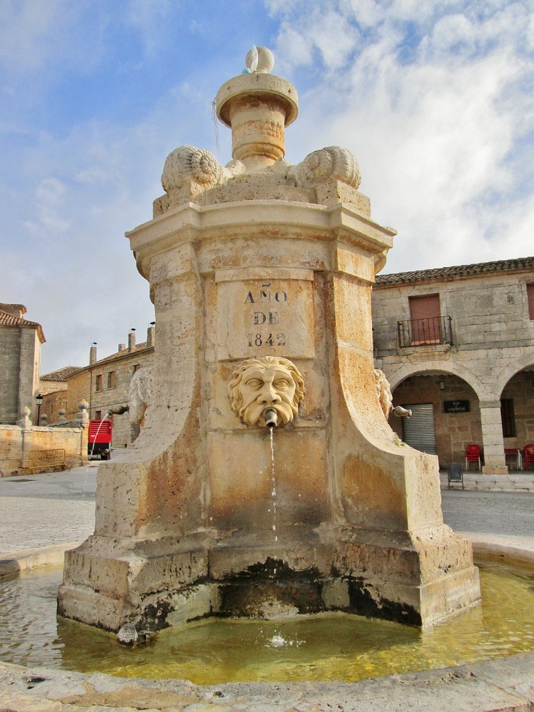 Foto: Fuente - Sasamón (Burgos), España