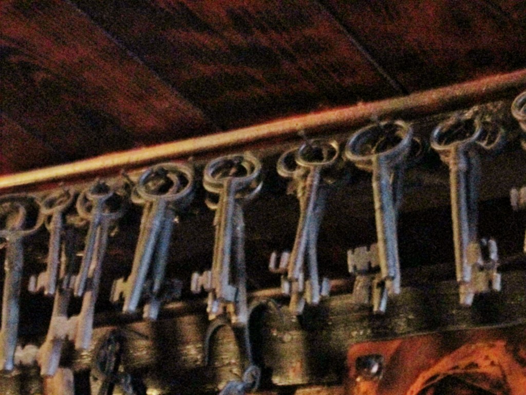 Foto: Interior de un bar - Sasamón (Burgos), España