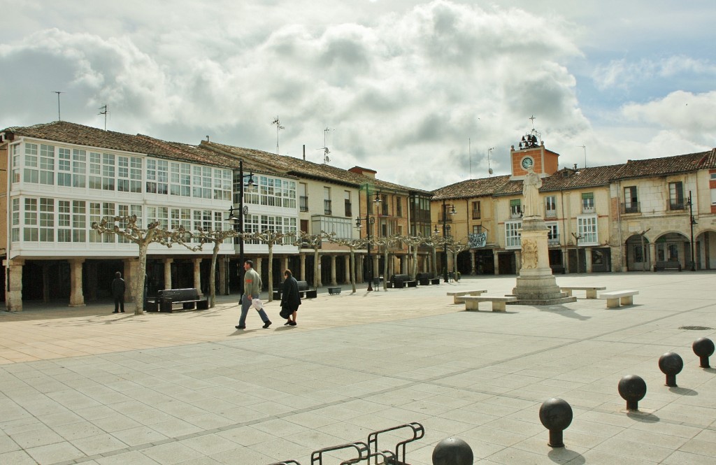 Foto: Plaza Mayor - Villadiego (Burgos), España