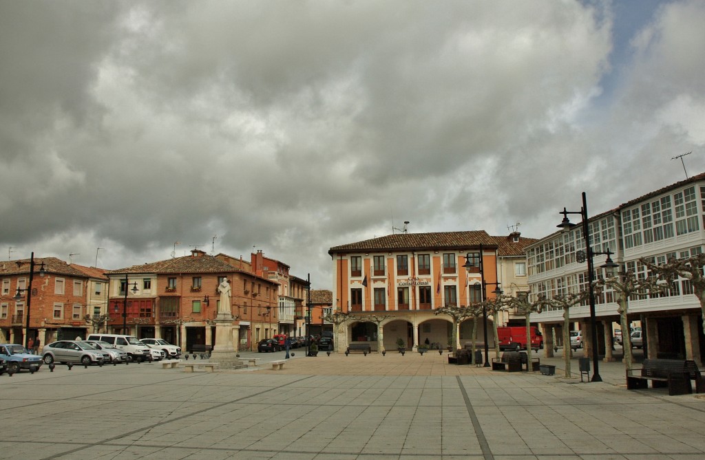 Foto: Plaza Mayor - Villadiego (Burgos), España