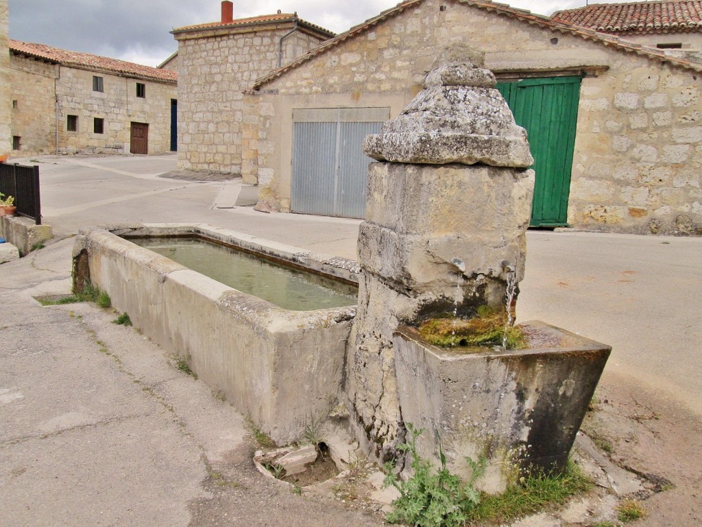 Foto: Abrevadero - Huermeces (Burgos), España