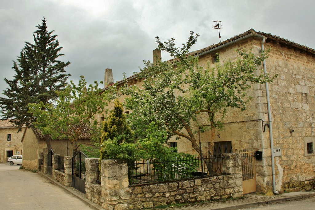 Foto: Vista del pueblo - Huermeces (Burgos), España