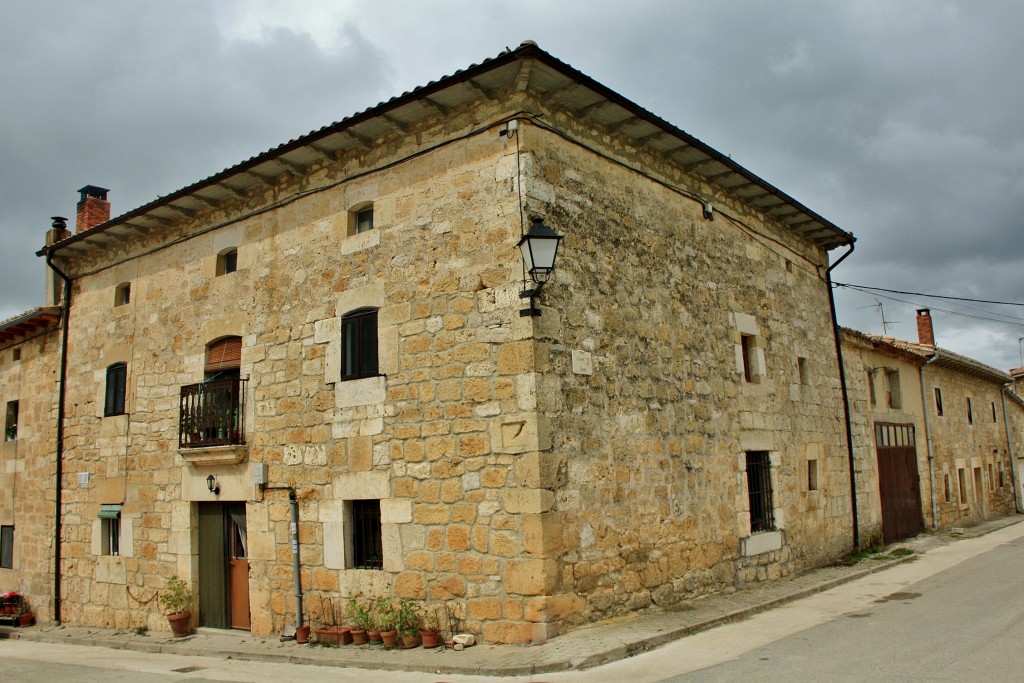 Foto: Vista del pueblo - Huermeces (Burgos), España