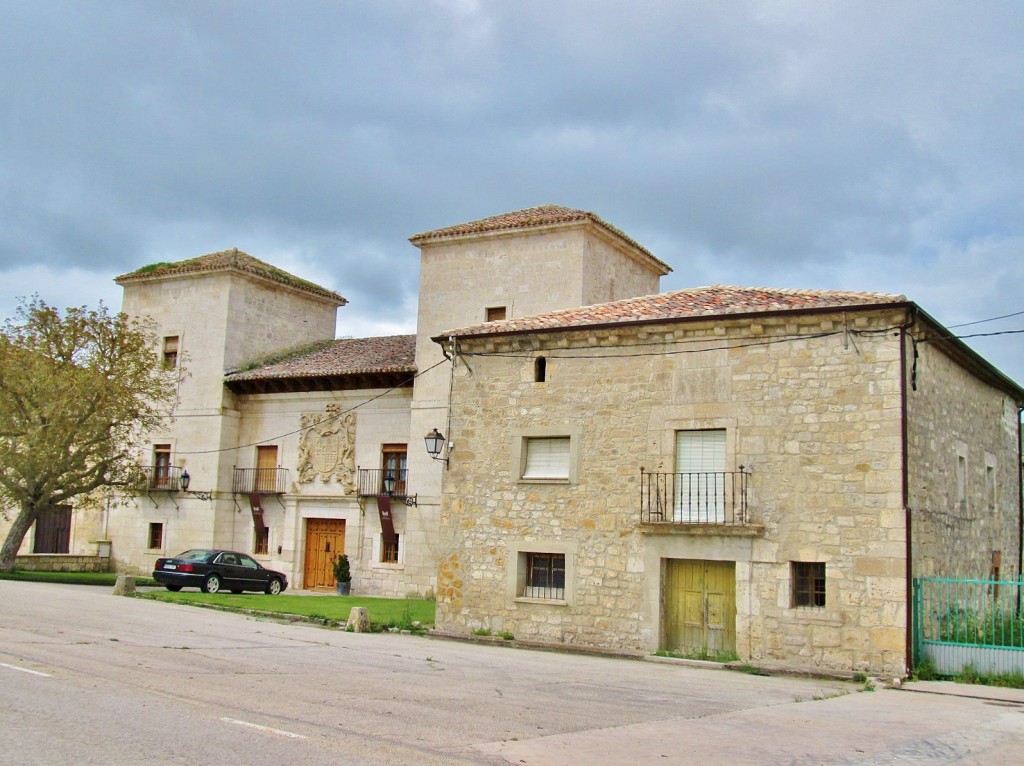 Foto: Vista del pueblo - Huermeces (Burgos), España