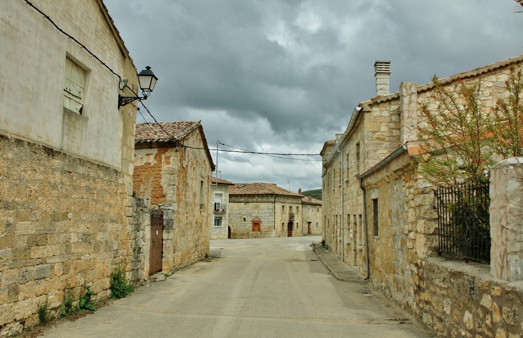 Foto: Vista del pueblo - Huermeces (Burgos), España