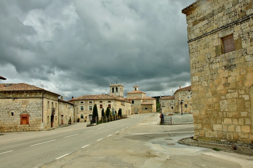 Foto: La carretera por medio - Huermeces (Burgos), España