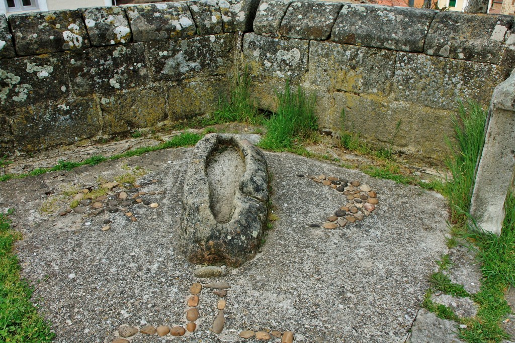 Foto: Tumba - Salas de los Infantes (Burgos), España