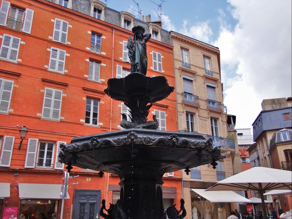 Foto: Place Roger Salengro - Toulouse (Midi-Pyrénées), Francia