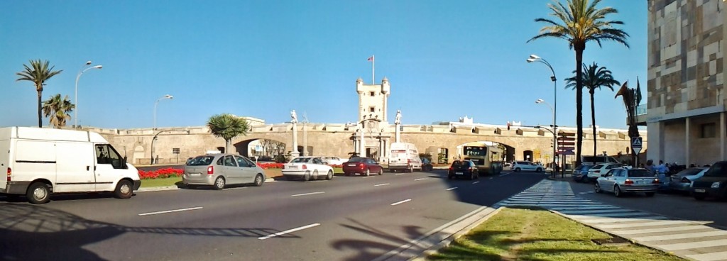 Foto: Puerta de la Tierra - Cádiz (Andalucía), España