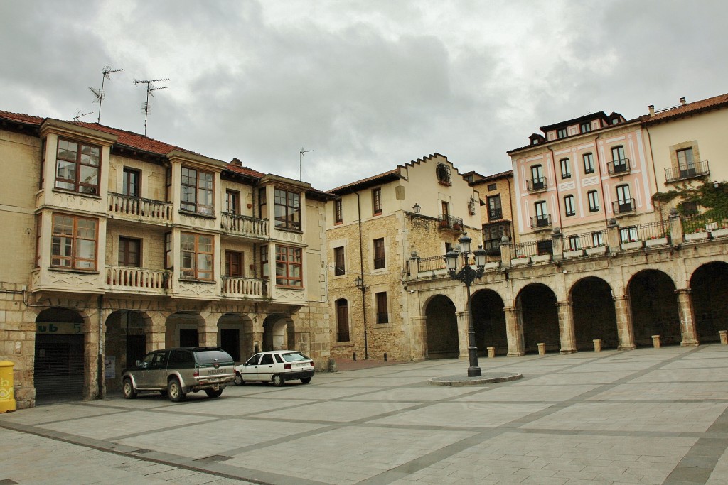 Foto: Plaza Mayor - Medina de Pomar (Burgos), España