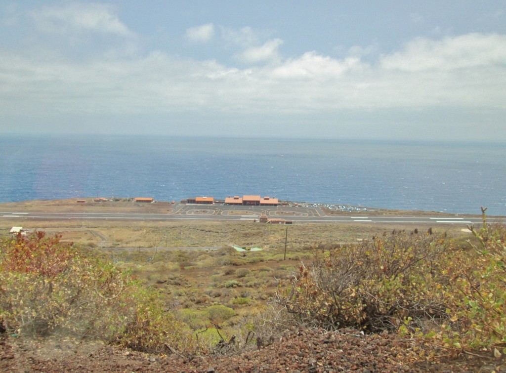 Foto: Aeropuerto - El Tamaduste (El Hierro) (Santa Cruz de Tenerife), España