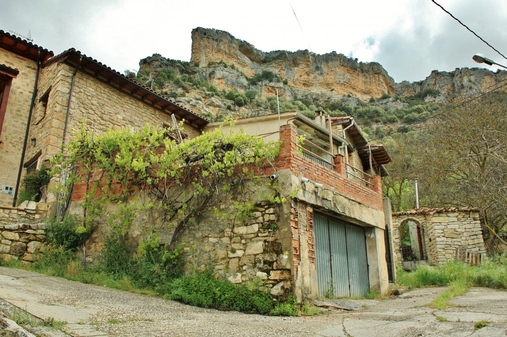 Foto: Vista del pueblo - Valdelateja (Burgos), España