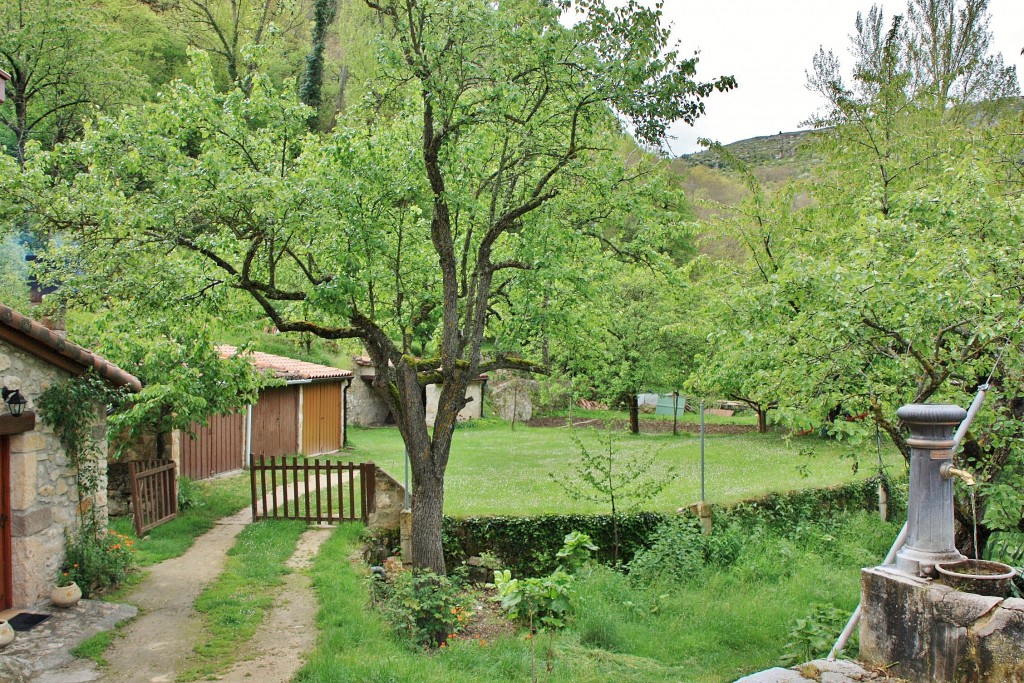 Foto: Vista del pueblo - Valdelateja (Burgos), España