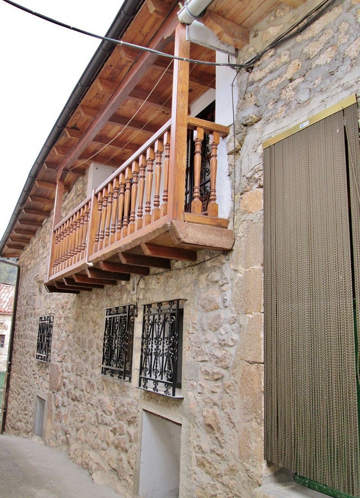 Foto: Vista del pueblo - Quintanilla Escalada (Burgos), España