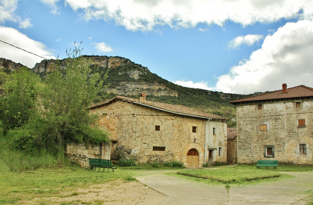 Foto: Vista del pueblo - Quintanilla Escalada (Burgos), España