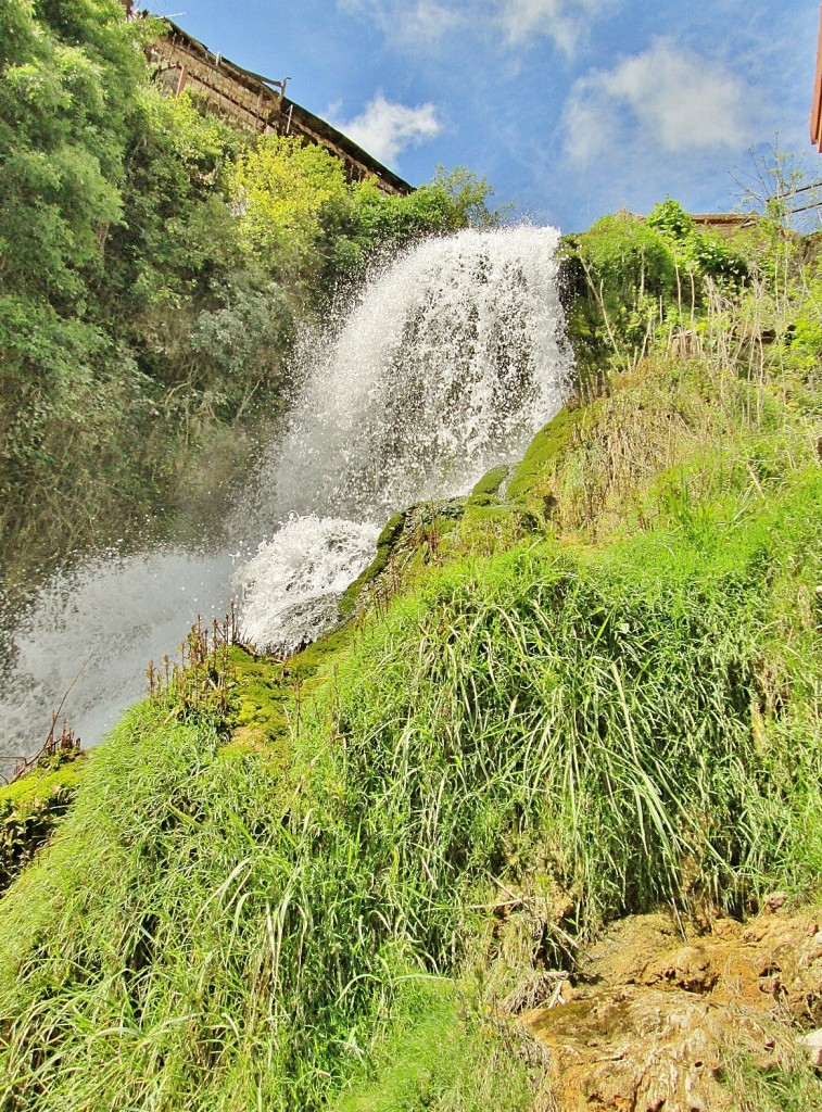 Foto: Cascada - Orbaneja del Castillo (Burgos), España