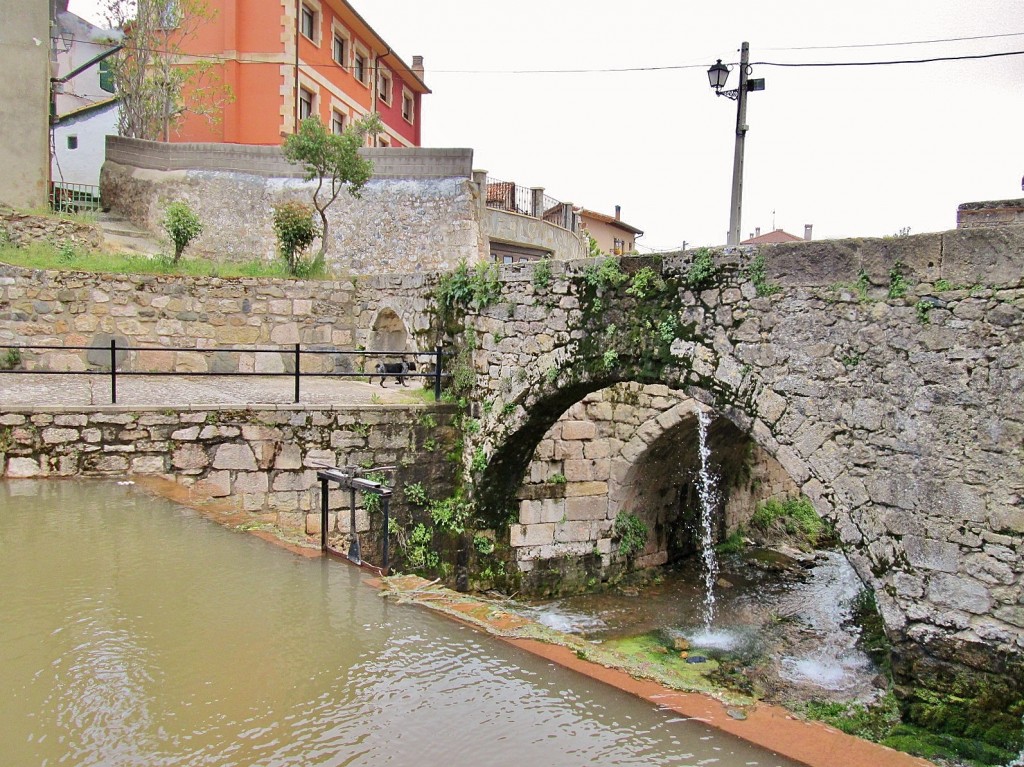 Foto: Salinas - Poza De La Sal (Burgos), España