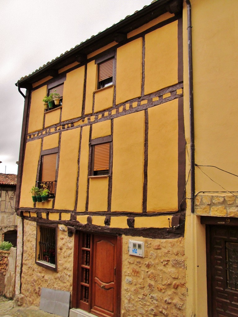 Foto: Centro histórico - Poza de la Sal (Burgos), España