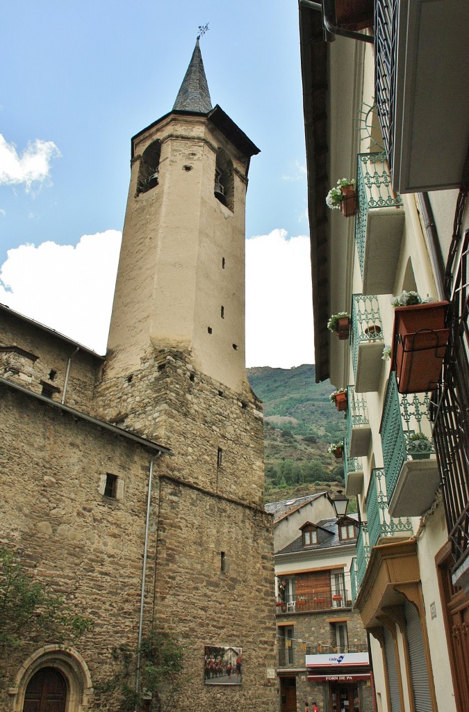 Foto: Iglesia de Sant Vicenç - Esterri d´Aneu (Lleida), España