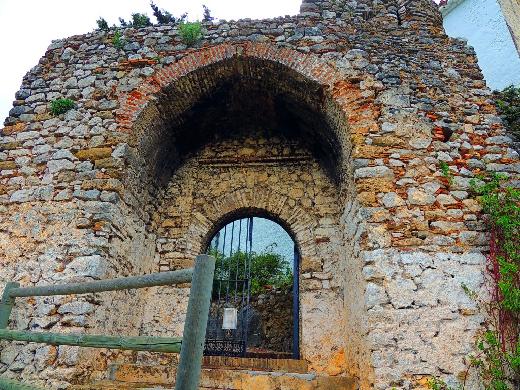 Foto: Puerta Principal del Castillo - Gaucín (Málaga), España