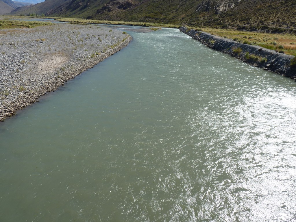 Foto: Bardas Blancas. Río Grande. - Malargüe (Mendoza), Argentina