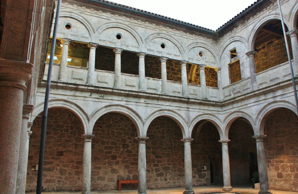 Foto: Monasterio de Santo Estevo - Nogueira de Ramuín (Ourense), España