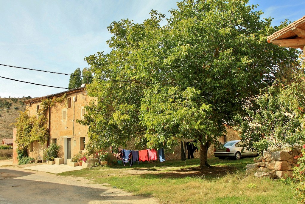 Foto: Vista del pueblo - Las Cuevas de Soria (Soria), España