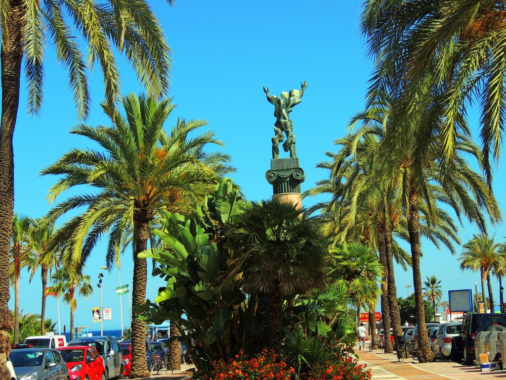 Foto: Avdª de las Naciones Unidas - Puerto Banús (Málaga), España