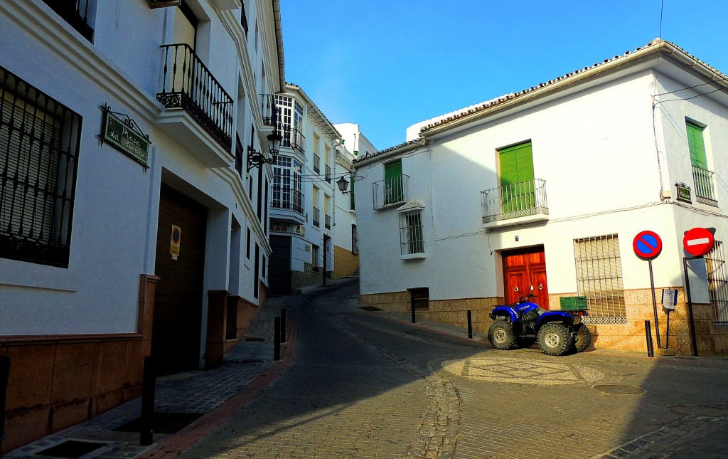 Foto: Plaza del Romero - Alozaina (Málaga), España