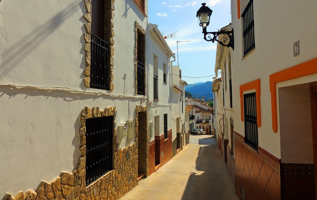 Foto: Calle Las Parras - El Burgo (Málaga), España