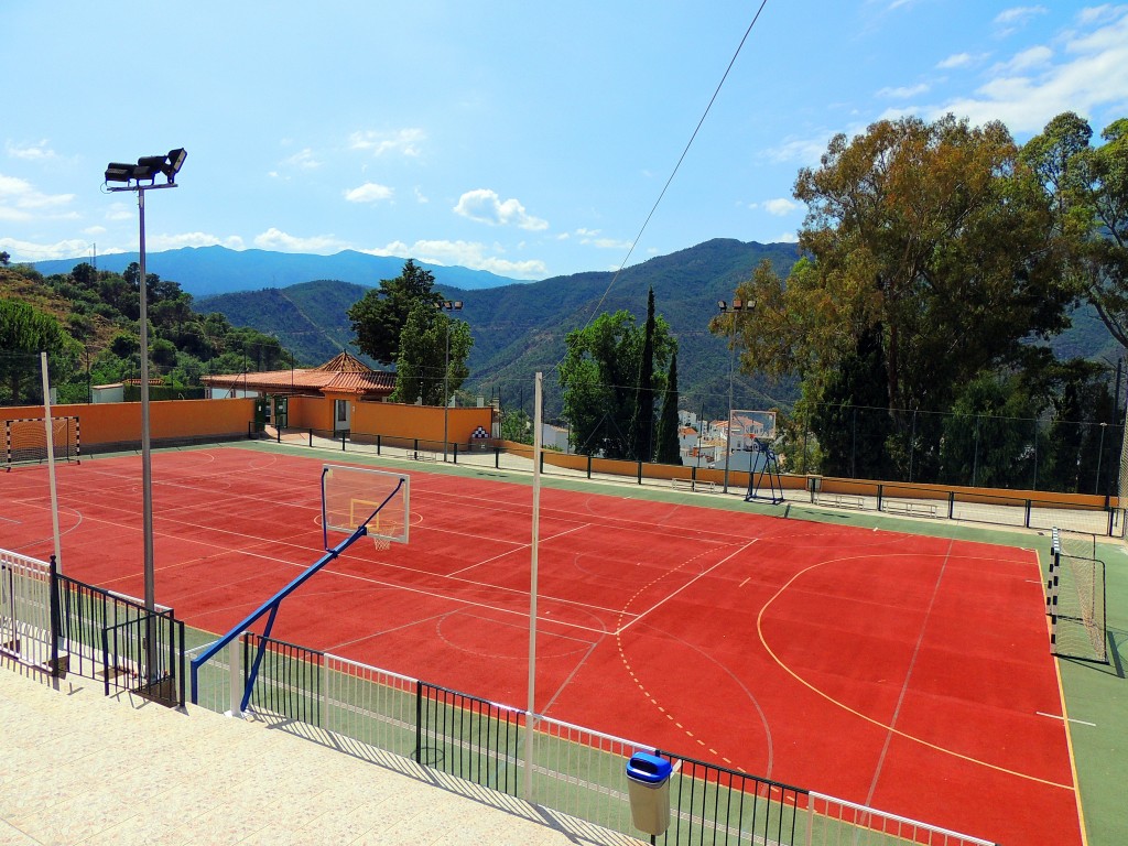 Foto: Instalaciones Deportivas - Istán (Málaga), España