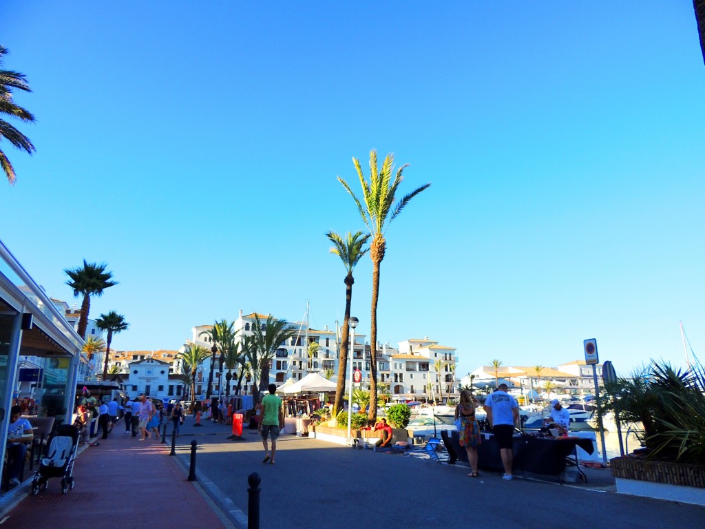 Foto: Puerto La Duquesa - Castillo de la Duquesa (Málaga), España