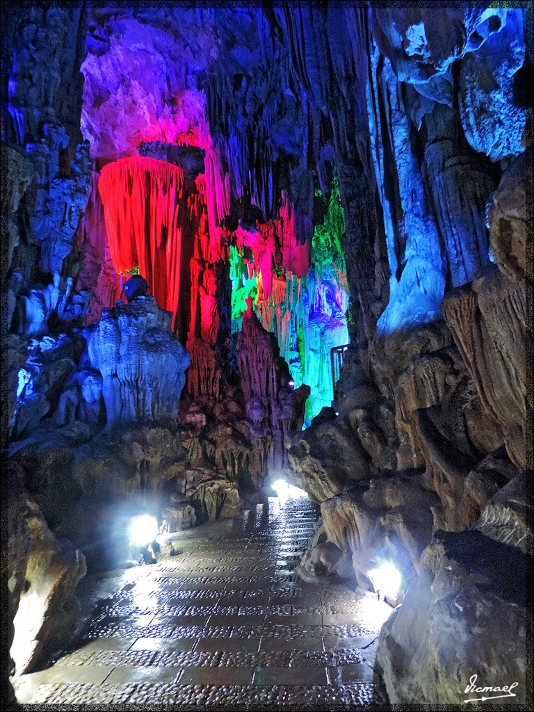 Foto: 140610-023 GUILIN CUEVA DE FLAUTA DE CAÑA - Guilin (Guangxi), China