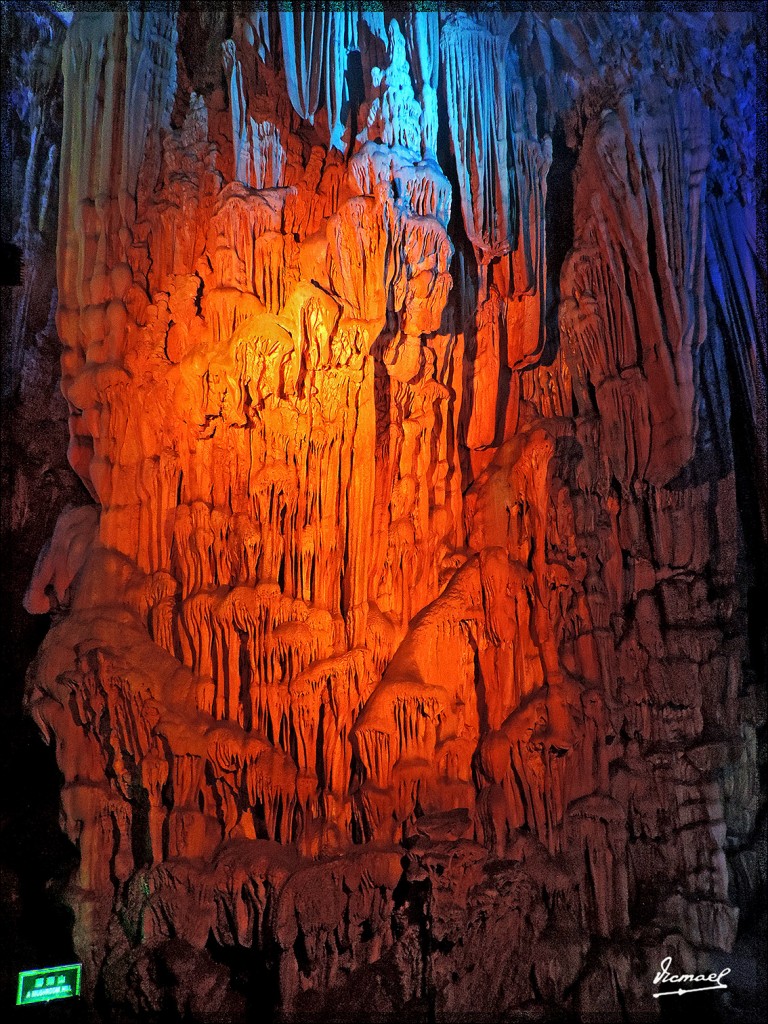 Foto: 140610-032 GUILIN CUEVA DE FLAUTA DE CAÑA - Guilin (Guangxi), China