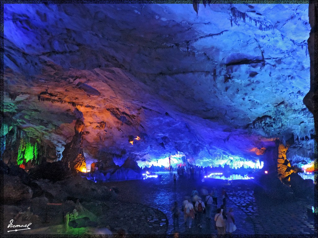 Foto: 140610-046 GUILIN CUEVA DE FLAUTA DE CAÑA - Guilin (Guangxi), China