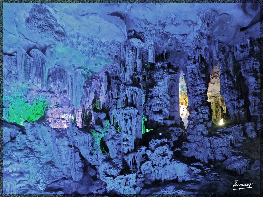 Foto: 140610-048 GUILIN CUEVA DE FLAUTA DE CAÑA - Guilin (Guangxi), China