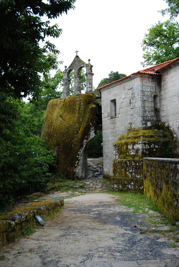 Foto de Monasterio San Pedro De Las Rocas (Ourense), España