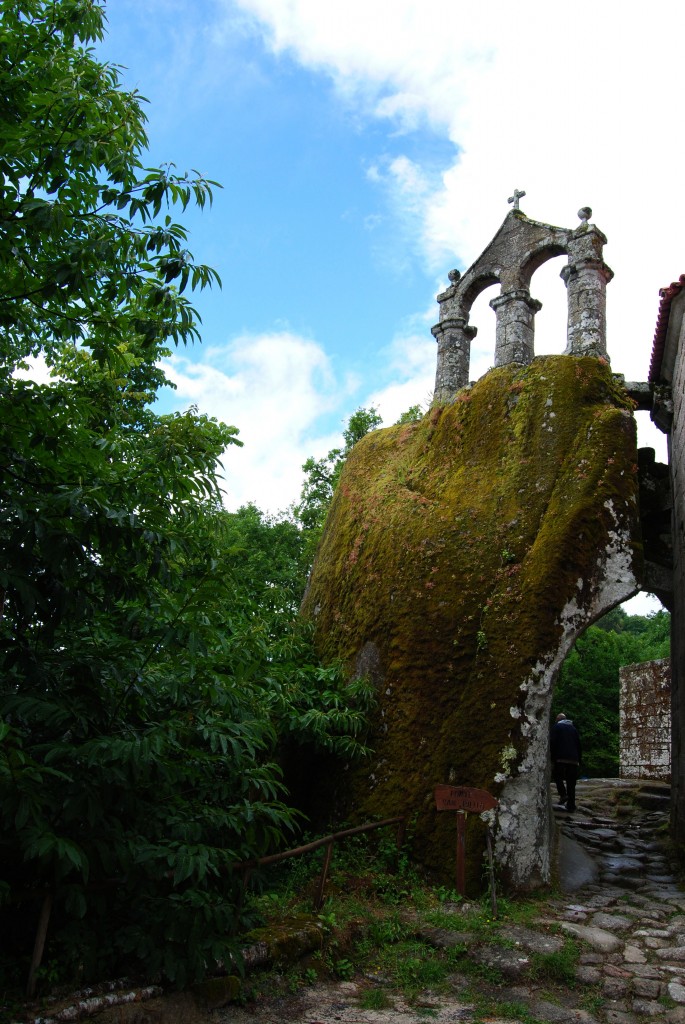 Foto de Monasterio San Pedro De Las Rocas (Ourense), España