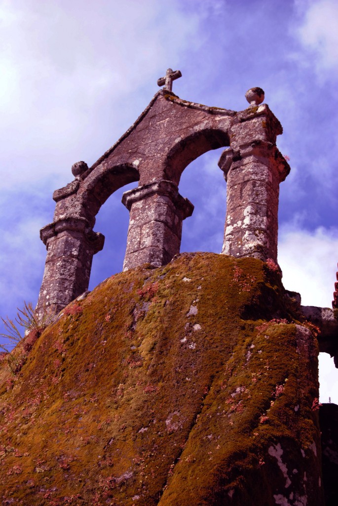 Foto de Monasterio San Pedro De Las Rocas (Ourense), España