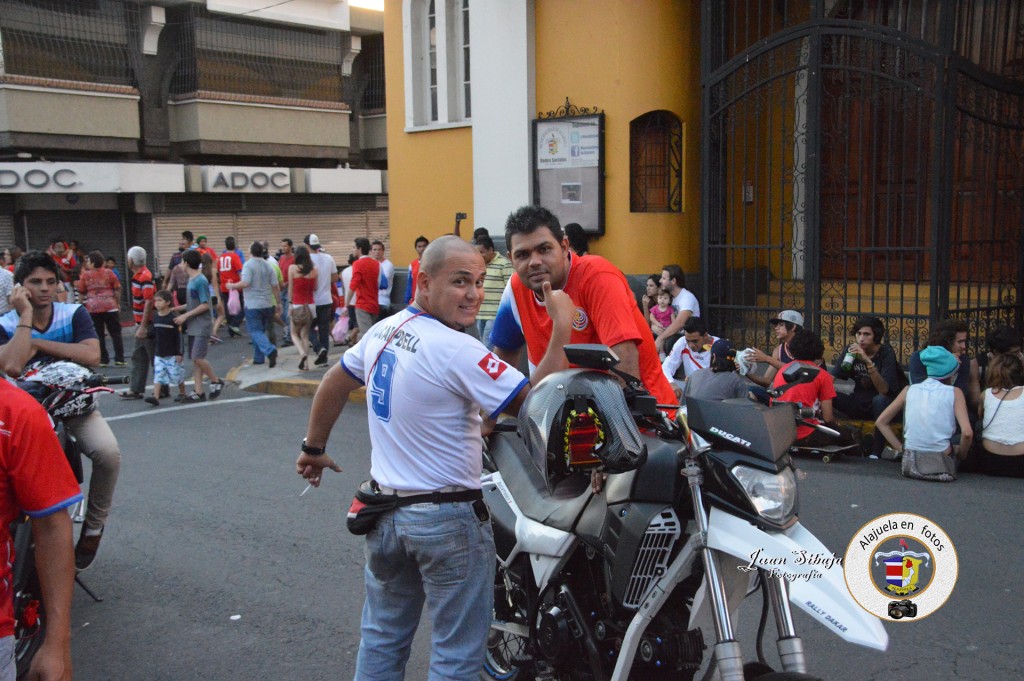 Foto: COSTA RICA  PASA A CUARTOS DE FINAL EN EL MUNDIAL 2014 - Alajuela, Costa Rica