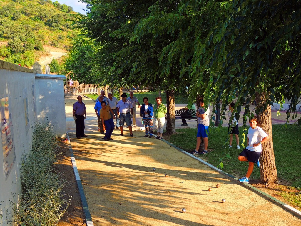 Foto: Jugando a la Petanca - Coripe (Sevilla), España